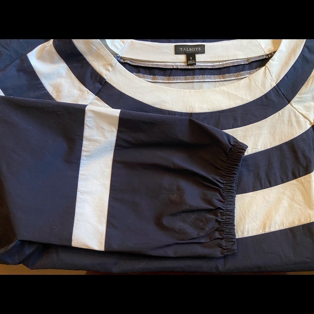 Talbots blouse - Picture 3 of 4